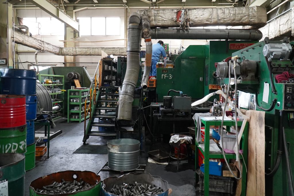 冷間鍛造機 全景